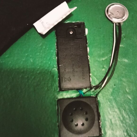 Witch Halloween Decor Wall Hanging Sound Light Red Eyes Touch Activated Hackles - Picture 11 of 11